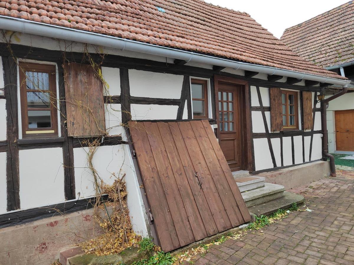 Petite Maison Alsacienne Entzheim Exterior photo